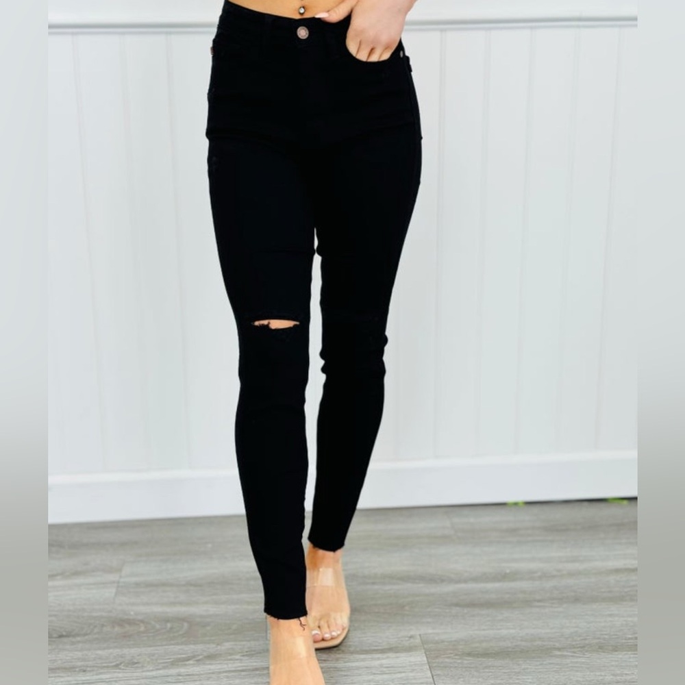 NWT - Judy Blue - Black High Waist Skinny Jeans - Woman's Size 24W